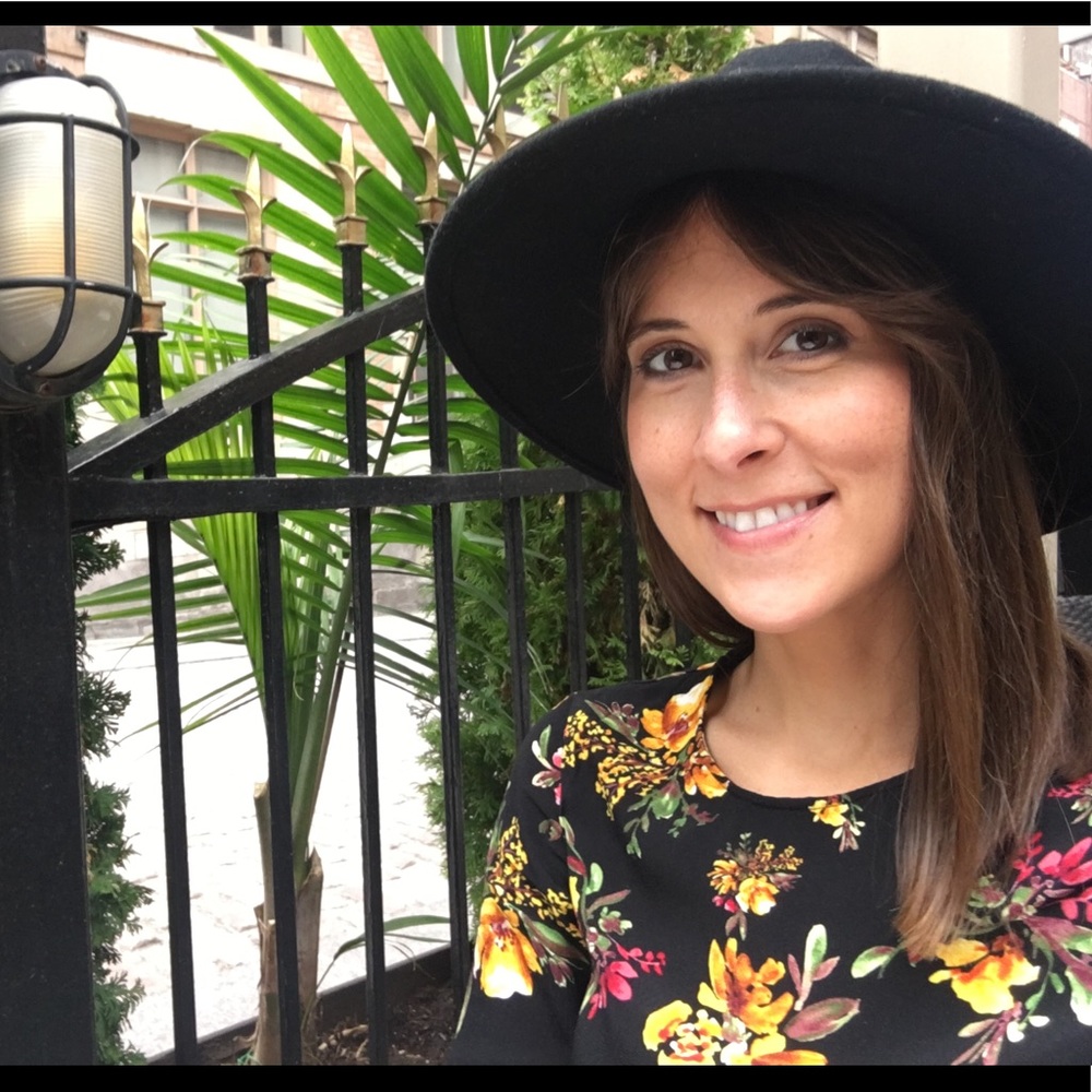 Meet your Posher, Jacqueline